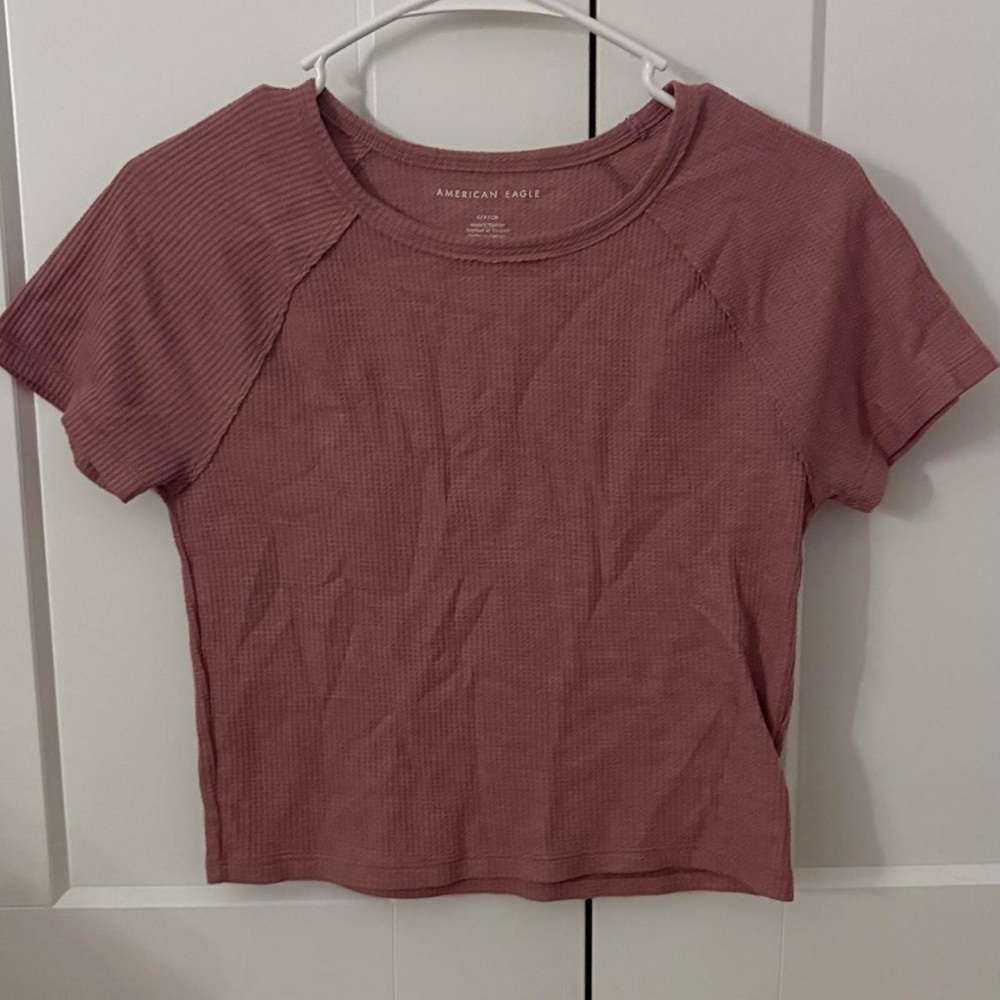American Eagle Outfitters Mauve Ribbed Tee